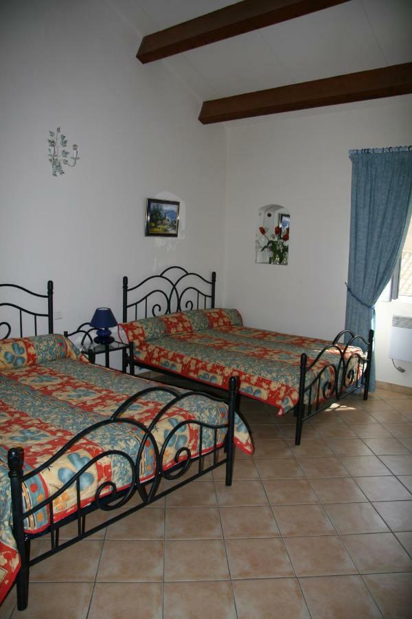 Chambres D'Hotes Lou Jassou Lapanouse-de-Cernon Exterior photo